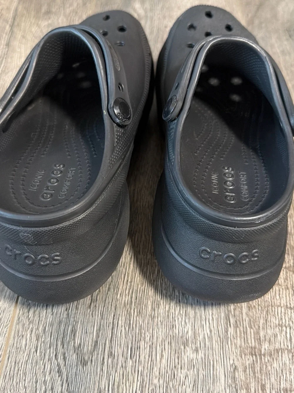 CROCS Classic Platform Clog in Black